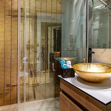 Moon Boutique - Ultra Luxury With Pool, Perfect For Fun And Relaxation By Mana Gers Lägenhet