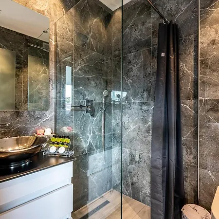 Moon Boutique - Ultra Luxury With Pool, Perfect For Fun And Relaxation By Mana Gers