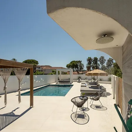 Διαμέρισμα Moon Boutique - Ultra Luxury With Pool, Perfect For Fun And Relaxation By Mana Gers Λαγανάς
