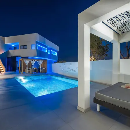Moon Boutique - Ultra Luxury With Pool, Perfect For Fun And Relaxation By Mana Gers Διαμέρισμα *