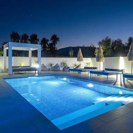 Apartment Moon Boutique - Ultra Luxury With Pool, Perfect For Fun And Relaxation By Mana Gers *