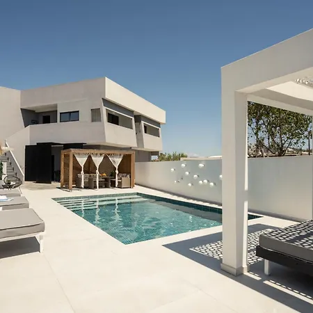 Moon Boutique - Ultra Luxury With Pool, Perfect For Fun And Relaxation By Mana Gers Apartment *