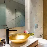 Moon Boutique - Ultra Luxury With Pool, Perfect For Fun And Relaxation By Mana Gers Apartament