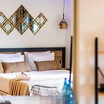 Moon Boutique - Ultra Luxury With Pool, Perfect For Fun And Relaxation By Mana Gers * Laganas