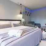 Apartment Moon Boutique - Ultra Luxury With Pool, Perfect For Fun And Relaxation By Mana Gers *