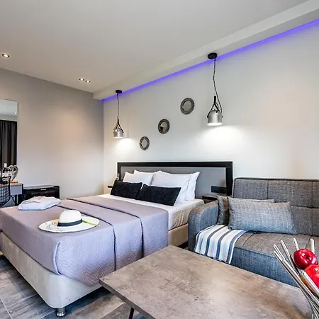 Moon Boutique - Ultra Luxury With Pool, Perfect For Fun And Relaxation By Mana Gers Apartament Laganas