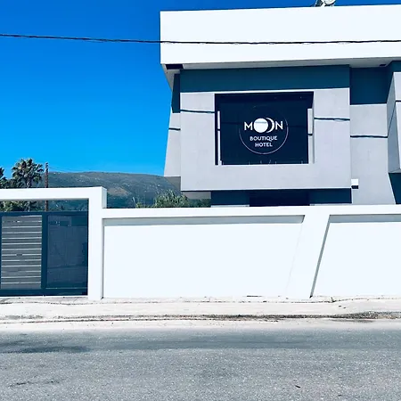 Moon Boutique *