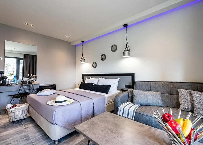 Moon Boutique - Ultra Luxury With Pool, Perfect For Fun And Relaxation By Mana Gers Апартаменты Лаганас
