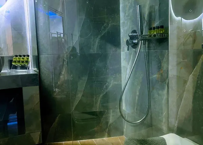 Апартаменты Moon Boutique - Ultra Luxury With Pool, Perfect For Fun And Relaxation By Mana Gers *