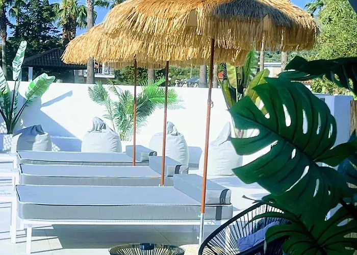 Moon Boutique - Ultra Luxury With Pool, Perfect For Fun And Relaxation By Mana Gers