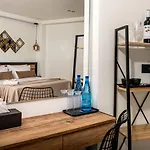 Moon Boutique - Ultra Luxury With Pool, Perfect For Fun And Relaxation By Mana Gers Laganas